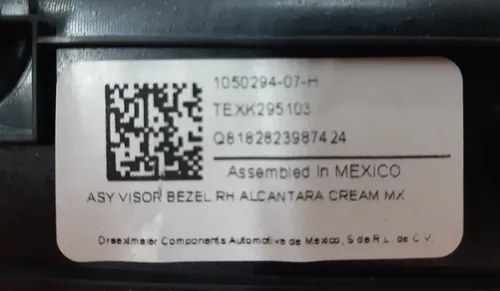 Накладка декоративна стійки A магніт NEW ALCAN CRM права Tesla model X 1050294-07-H