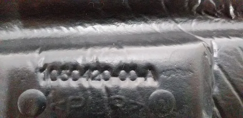 Joint d'aile insonorisant (languette) droite Tesla modèle S REST 1050420-00-A