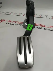 Накладка педалі акселератора (алюмінієва) OPTION Tesla Model S, Model S REST Model 3 1050664-00-A