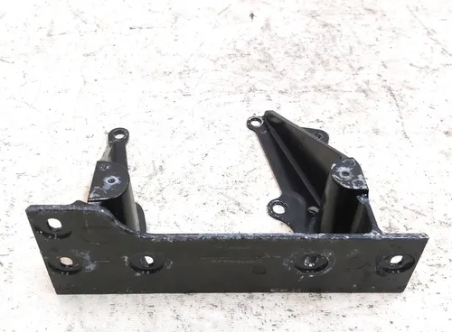 랙 마운팅 브래킷 B 왼쪽 Tesla model X 1052517-00-J