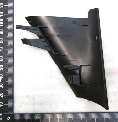 左前保险杠插头（盖）（下挂钩）特斯拉型号S REST 1057845-00-C