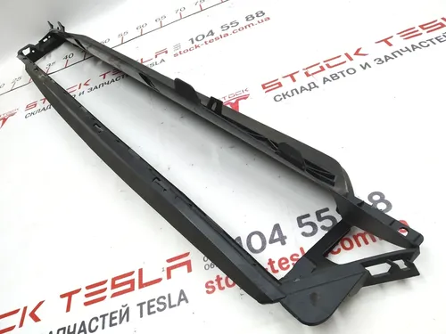 12 1057847-00-E Diffusore radiatore raffreddamento anteriore principale Tesla modello S REST 1057847-00-E