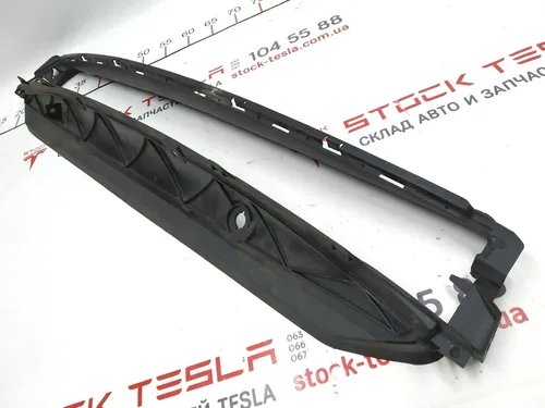 12 1057847-00-E Diffusore radiatore raffreddamento anteriore principale Tesla modello S REST 1057847-00-E