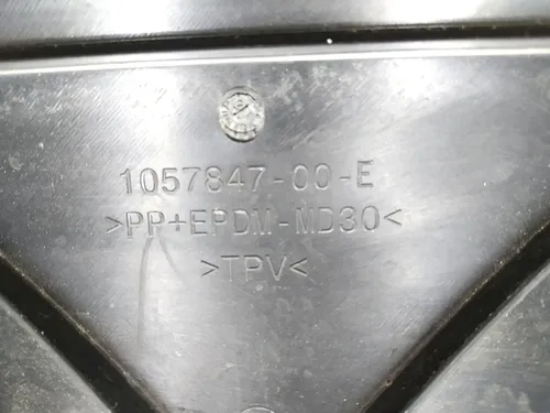 12 1057847-00-E Diffusore radiatore raffreddamento anteriore principale Tesla modello S REST 1057847-00-E