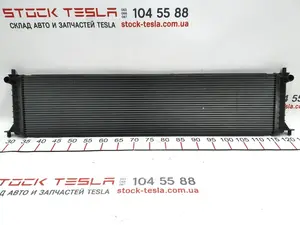 Radiatore di raffreddamento principale Tesla modello S REST 1057999-00-B