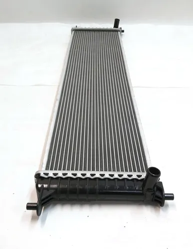 主冷却散热器 Tesla model S REST 1057999-00-B