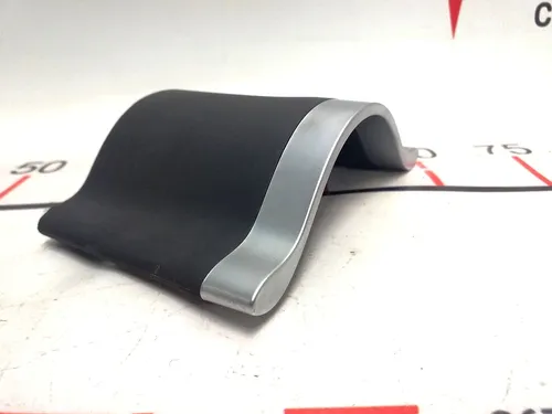 Pannello portabicchieri Tesla Model S REST, Modello X 1058082-00-C