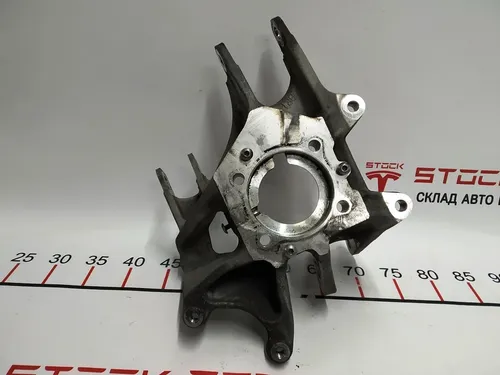 1 Кулак задній правий (цапфа) AWD RWD нового зразка Tesla model S REST 1058540-00-B