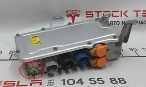 Джаншен ​​бокс передній AWD REV01 із пошкодженням Tesla model S REST 1059891-00-F