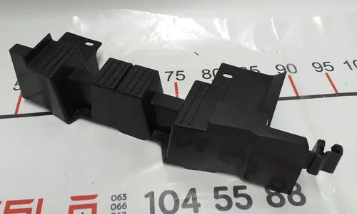 Кронштейн панель статі 2-го ряду сидінь права (6 місць) Tesla Model X 1060170-00-D