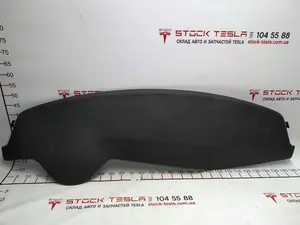 8 1060695-10-D Torpedo Panel (pelle artificiale nera) PUR / PUR BLK per Tesla Model S. Un componente importante degli interni di un'auto degli Stati Uniti d'America. Svolge sia una funzione decorativa che pratica. Il pannello centrale (siluro) del