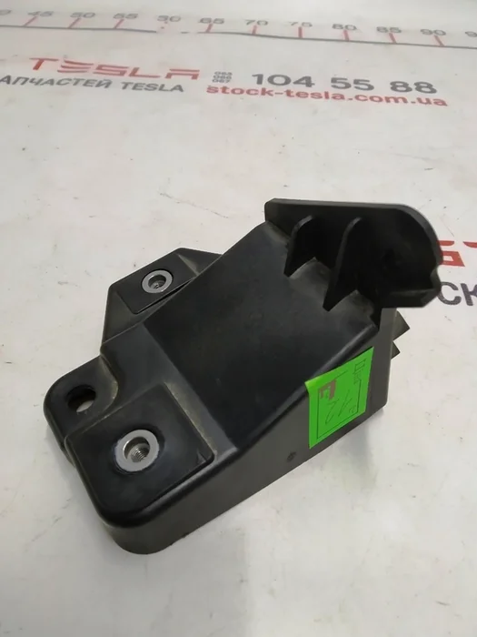 8 1061331-00-B 전면 범퍼 마운팅 왼쪽 내부 Tesla 모델 S REST 1061331-00-B