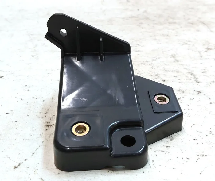 前保险杠安装座，右内 Tesla model S REST 1061332-00-B