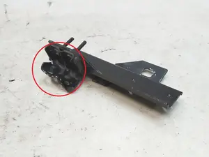 Направляюча підсилювача бампера переднього правого з пошкодженням Tesla Model X 1061425-00-C