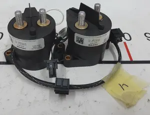 34 黒のメイン バッテリー コンタクタには、Tesla モデル S REST、モデル X 1064696-01-B が含まれます