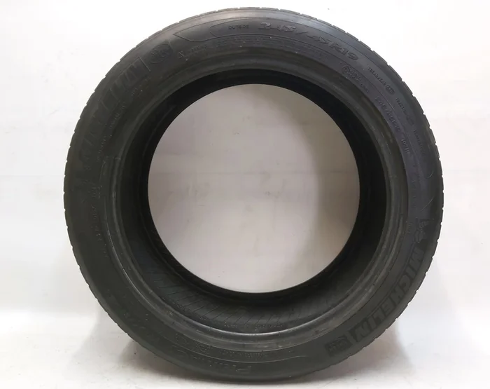 Pneu 245/45R19 102H MICHELIN GREEN PRIMACY MXM4 (3,10 mm)Tesla modèle S, modèle S REST 1065205-00-A