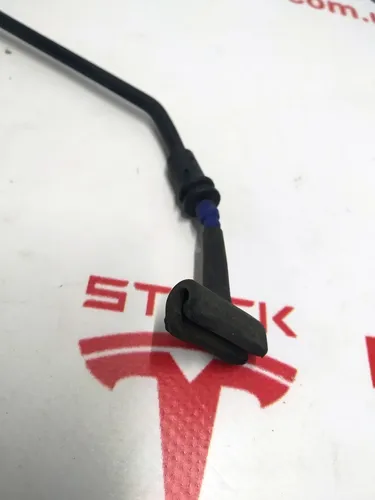 8 Kabel nouzového odblokování kapoty, pravý Tesla model S REST 1066699-00-A