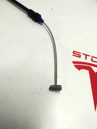 8 Kabel nouzového odblokování kapoty, pravý Tesla model S REST 1066699-00-A