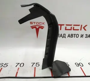 1066956-00-D 뒷 트렁크 카펫 브래킷 오른쪽 Tesla 모델 X 1066956-00-D