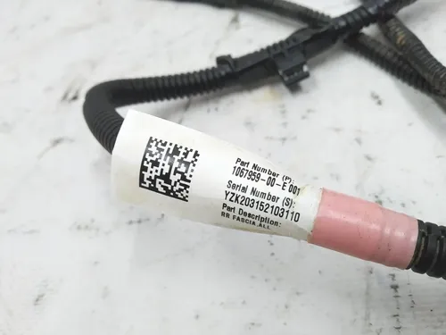 Електропроводка бампера заднього (6 парктроніків) Tesla model 3 1067959-00-E