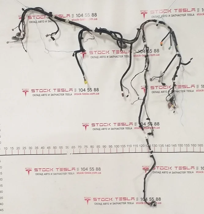 1067960-00-D Cablaggio quadro strumenti (cruscotto) RWD Tesla modello 3 1067960-00-F