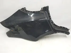 Zadní čtvrtka pravého blatníku bez botičky a zadní část s poškozením PMBL Tesla model X 1069464-S0-B