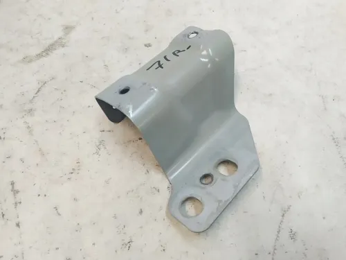 Højre sidebjælke underrammebeslag Tesla model 3, model Y 1073812-S0-A