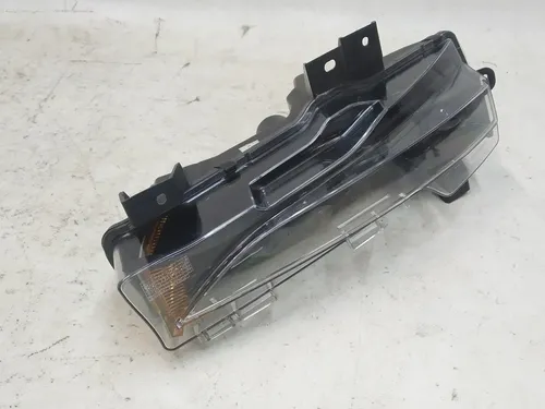 Rechter Nebelscheinwerfer SAE BASE leer (beschädigt) Tesla Model 3 1077390-00-F