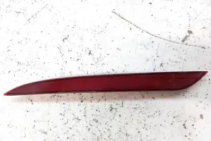 Odrazka levého zadního nárazníku pro podsvícení Tesla model 3 1077406-00-F