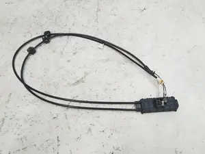 Трос электродвигателя разблокировки (салазок) сиденья 60/40 2-го ряда 5 мест Tesla model X 1081935-00-H