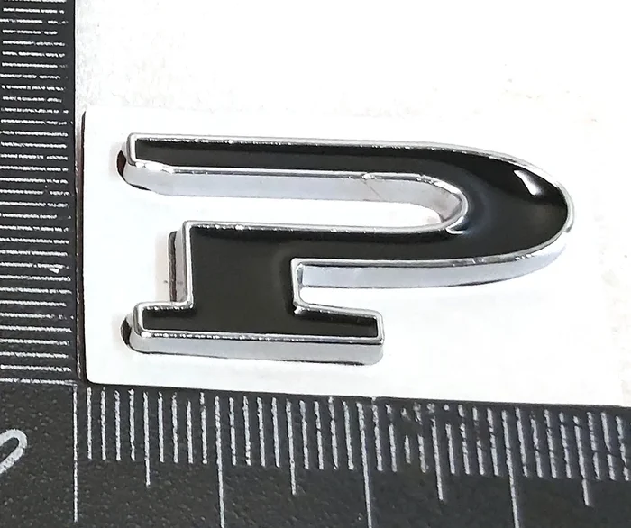 行李箱盖“P”标志银黑色 Tesla model S、model S REST、model X 1083138-00-B