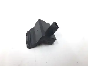 Корпус кнопки аварійного сигналу Tesla model X 6008905-00-C