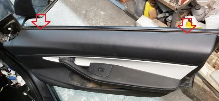 Trim indvendig øvre dørkort foran højre PREM BLACK Tesla model 3 1090411