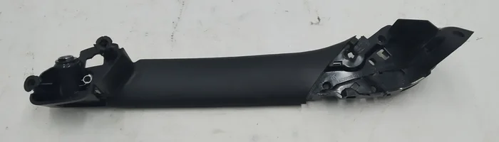 1 Ручка відкриття дверей внутрішня задня ліва (дрібні подряпини) Tesla model 3 1090413-01-L