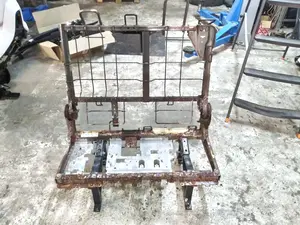 Linker Doppelsitz, Metallrahmen, 2. Reihe, 5 Sitze (Rost), Tesla Model X 1086105-00-C