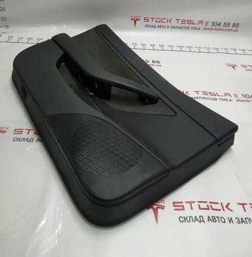 1 Карта дверей передньої лівої у зборі з блоком рег. склопідйомниками PREM BLACK Tesla model 3 1090409-91-K