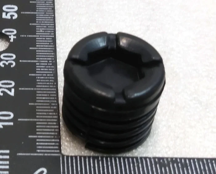 Amortyzator górnej maski Tesla model 3, model Y 1090735-00-C