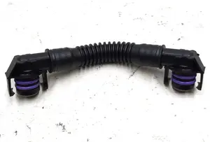 Патрубок системи охолодження основної батареї Tesla model 3 1091585-00-C