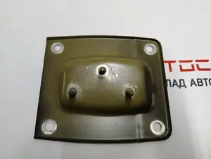 Кронштейн-напрямна підсилювач заднього бампера права Tesla model 3 1095314-00-C