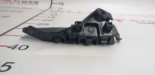 3 Guida parafango anteriore destro (guscio) Tesla modello S, modello S REST 1095496-00-A