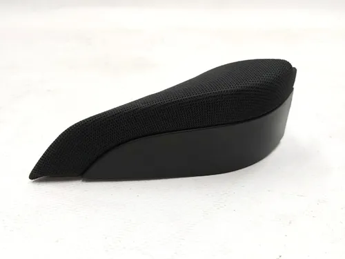 19 Накладка декоративна під динамік передніх правих дверей Tesla model 3 1095686-00-F