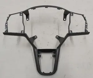 Fahrerairbag-Dekorgehäuse am Lenkrad Tesla Modell 3 1096973-00-E