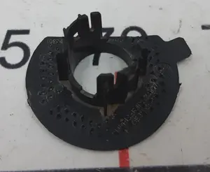 6 Monteringsfäste för parkeringssensorer S5 Tesla modell S REST 1097482-00-A