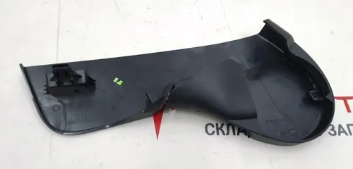 10 装饰性乘客座椅左下方 Tesla Model 3、Model Y 1557724-00-E