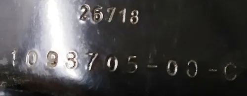 Напрямна сидіння другого ряду (кріплення батареї) права / ліва Tesla model 3 1098705-00-C