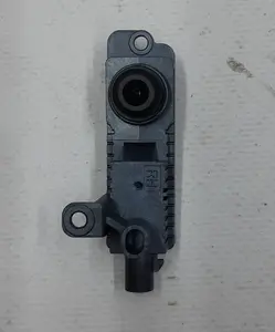 Камера стійки-B зовнішня права Tesla Model 3, Model Y 1100619-00-C