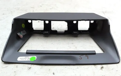 显示屏安装支架外壳损坏 Tesla Model 3、Model Y 1101136-00-F