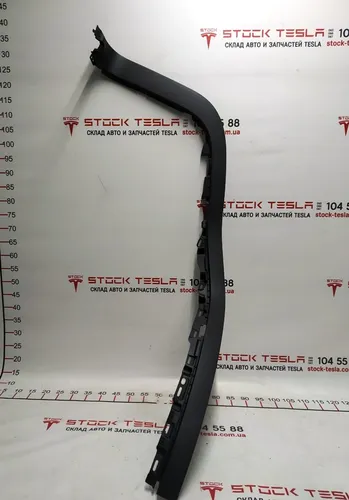 12 Kryt otevírání sloupku C, levý, plastový Tesla model X 1105126-00-D