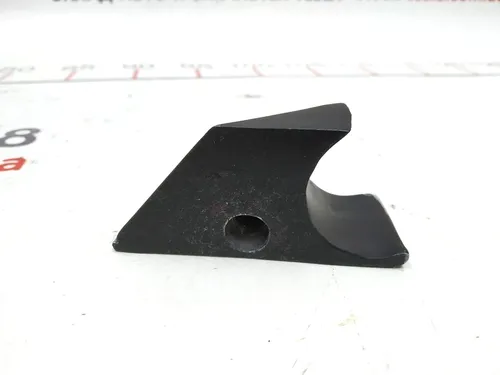 Крепление-упор полки багажника верхней Tesla model X 1108701-00-D