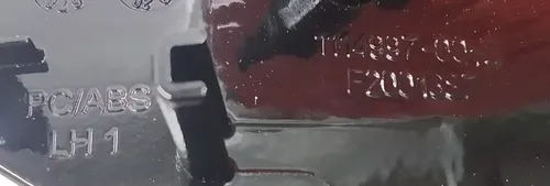 1 1114997-00-E z Ozdobna listwa do sterownika podnośnika szyb, tylne lewe drzwi (drobne zarysowania) Tesla model 3 1090413-01-L